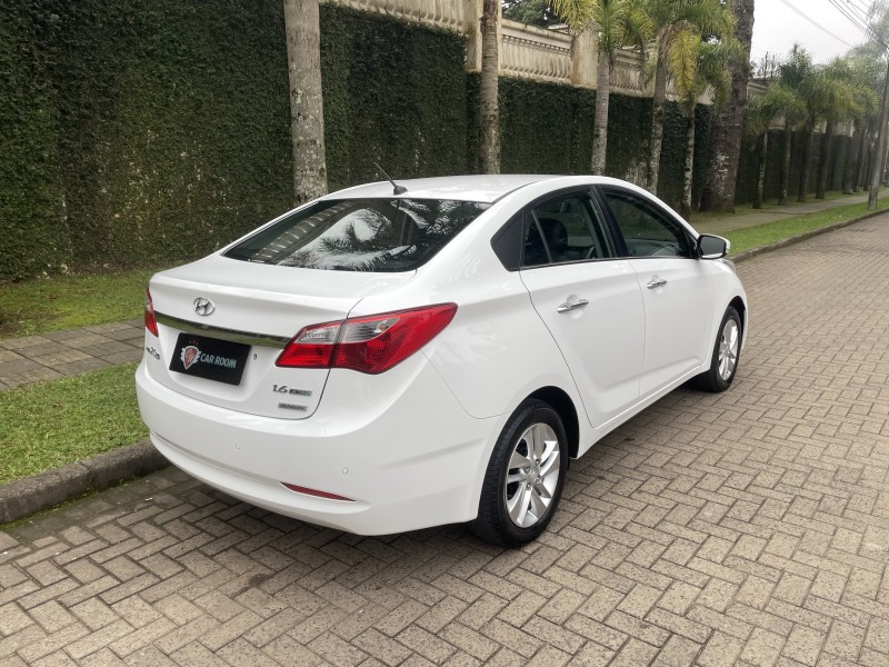HB20S 1.6 PREMIUM 16V FLEX 4P AUTOMÁTICO - 2015 - CAXIAS DO SUL