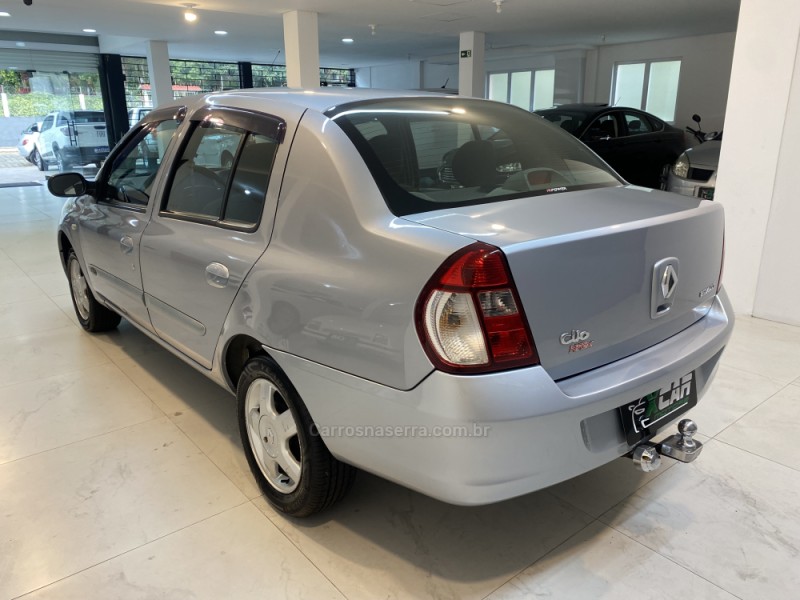 CLIO 1.6 PRIVILÉGE SEDAN 16V FLEX 4P MANUAL - 2007 - BENTO GONçALVES
