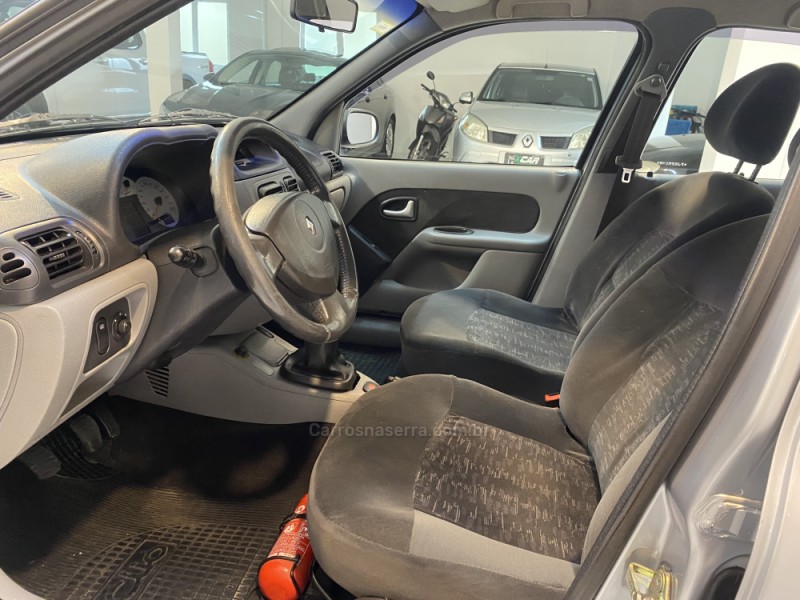 CLIO 1.6 PRIVILÉGE SEDAN 16V FLEX 4P MANUAL - 2007 - BENTO GONçALVES