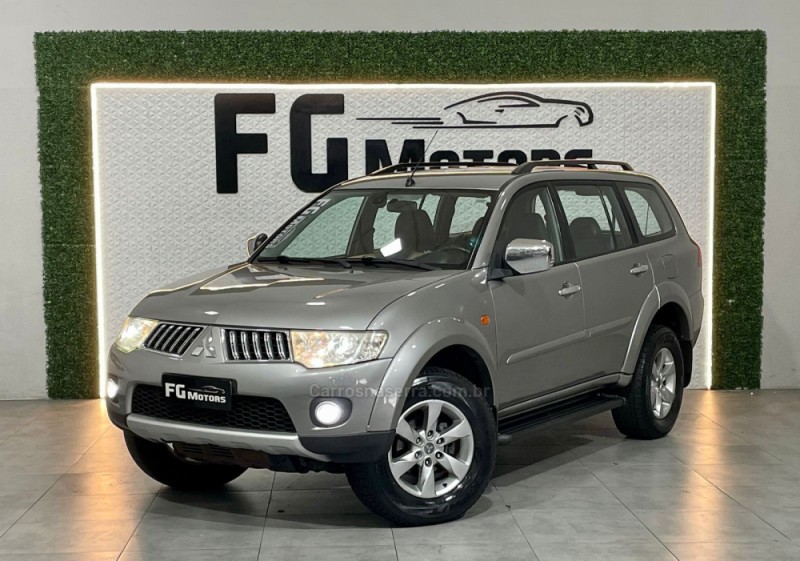 PAJERO DAKAR 3.2 HPE S 4X4 7 LUGARES 16V TURBO INTERCOOLER DIESEL 4P AUTOMÁTICO - 2013 - NOVO HAMBURGO