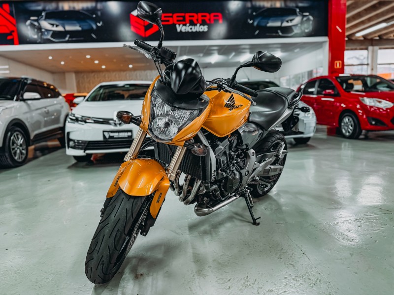 CB 600F HORNET