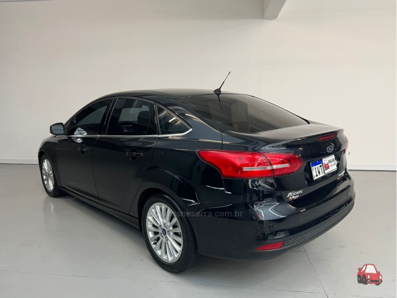 FOCUS 2.0 TITANIUM SEDAN 16V FLEX 4P AUTOMÁTICO - 2016 - CAXIAS DO SUL