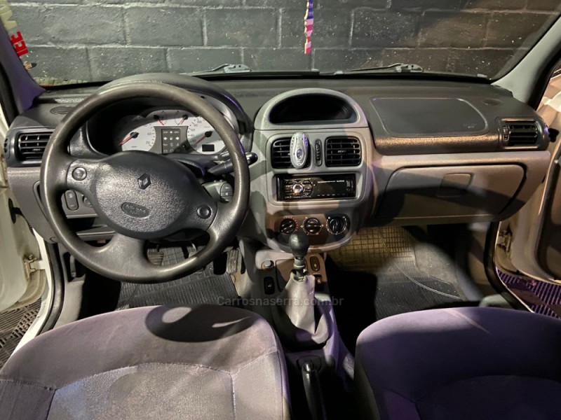 CLIO 1.6 RN 16V GASOLINA 4P MANUAL - 2000 - CAXIAS DO SUL