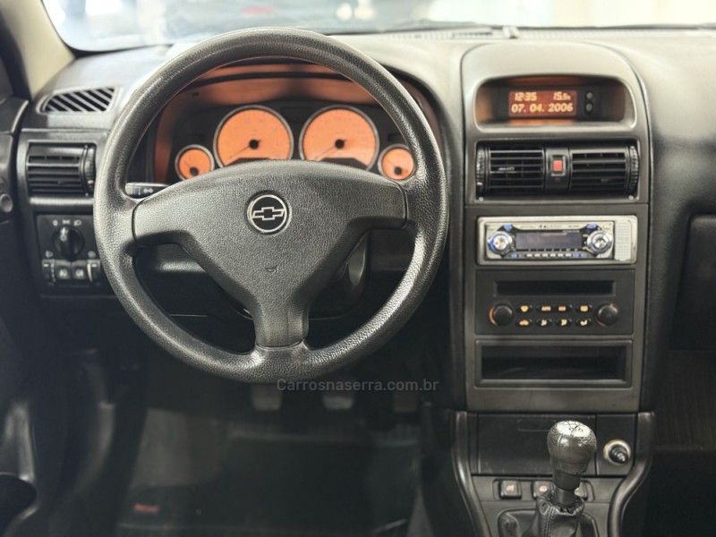 ASTRA 2.0 MPFI ADVANTAGE 8V FLEX 4P MANUAL - 2011 - NOVO HAMBURGO