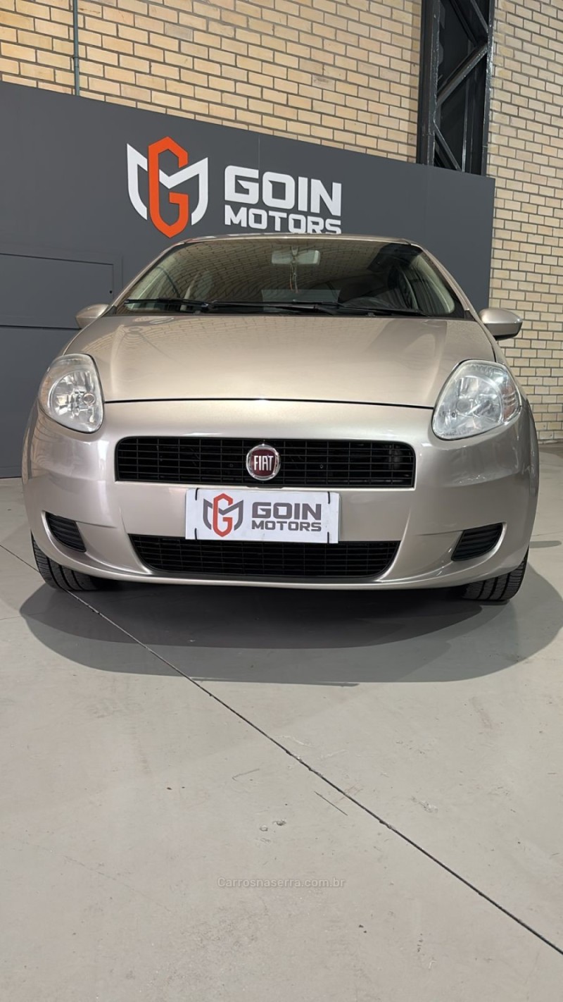 PUNTO 1.4 ATTRACTIVE 8V FLEX 4P MANUAL - 2011 - BENTO GONçALVES