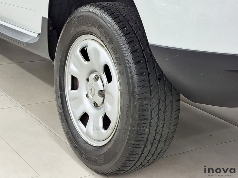 DUSTER 1.6 EXPRESSION 4X2 16V FLEX 4P MANUAL - 2013 - NOVO HAMBURGO