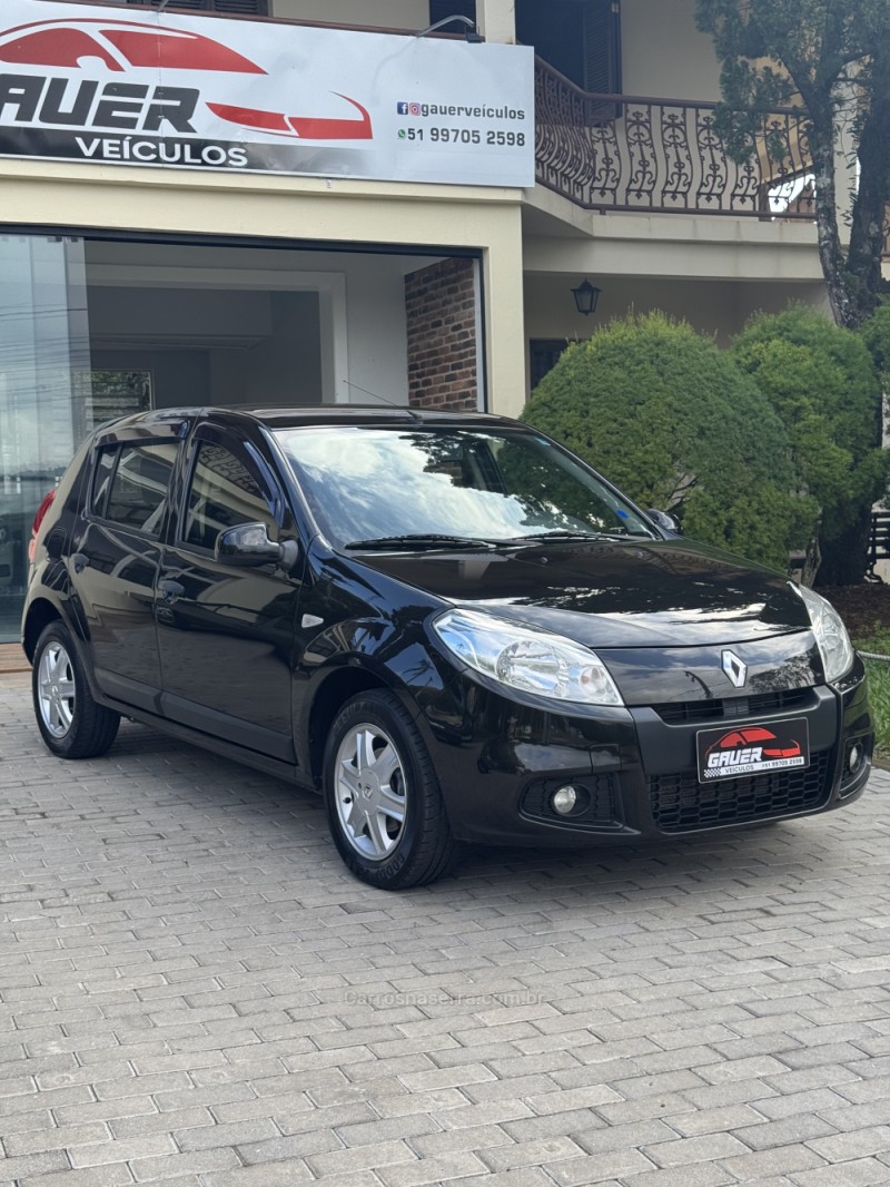 SANDERO 1.6 EXPRESSION 8V FLEX 4P MANUAL