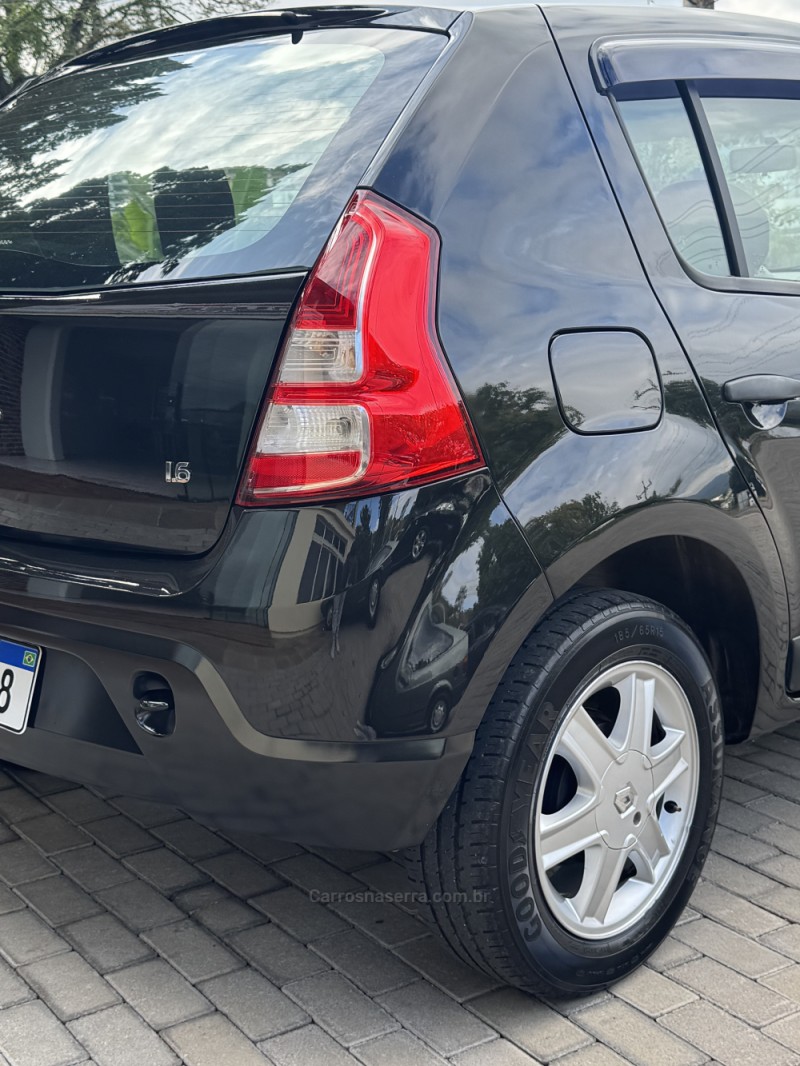 SANDERO 1.6 EXPRESSION 8V FLEX 4P MANUAL - 2013 - ENCANTADO
