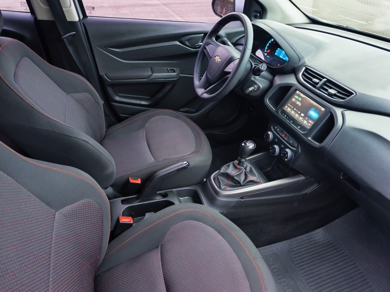 ONIX 1.4 MPFI LT 8V FLEX 4P MANUAL - 2015 - CAXIAS DO SUL
