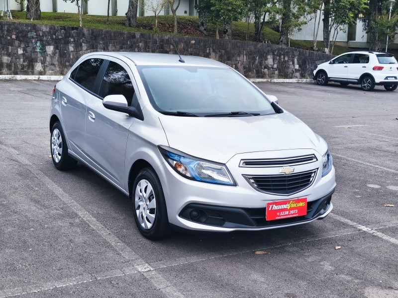 ONIX 1.4 MPFI LT 8V FLEX 4P MANUAL - 2015 - CAXIAS DO SUL