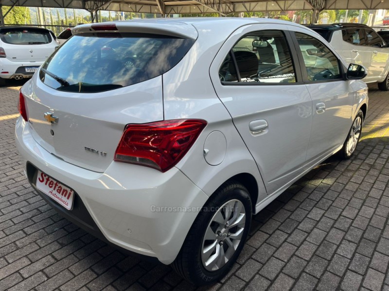 ONIX 1.4 MPFI LT 8V FLEX 4P MANUAL - 2017 - FELIZ