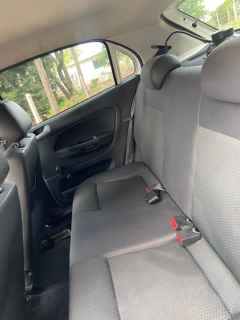 GOL 1.0 MI TRENDLINE 8V FLEX 4P MANUAL - 2017 - SANANDUVA