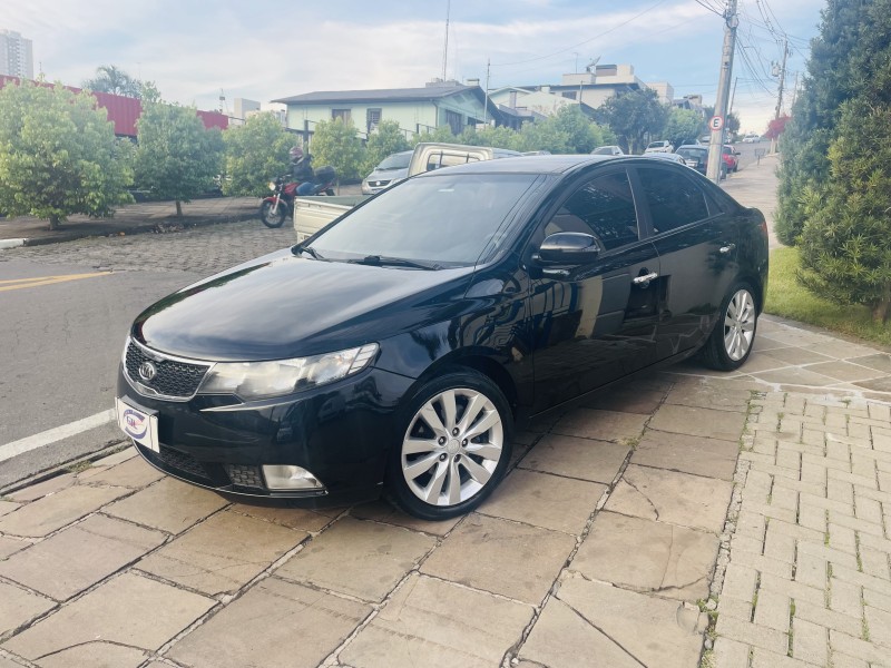 CERATO 1.6 EX3 SEDAN 16V GASOLINA 4P AUTOMÁTICO - 2011 - CAXIAS DO SUL