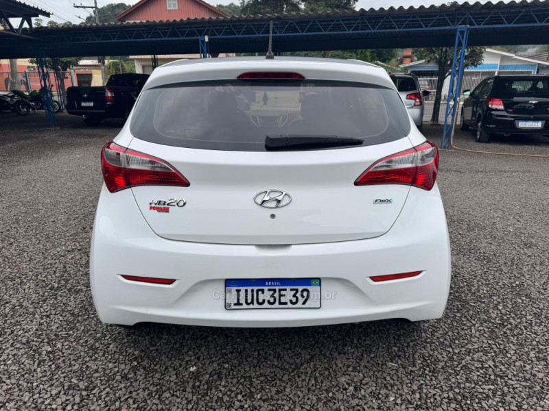 HB20 1.0 COMFORT PLUS 12V FLEX 4P MANUAL - 2013 - IGREJINHA
