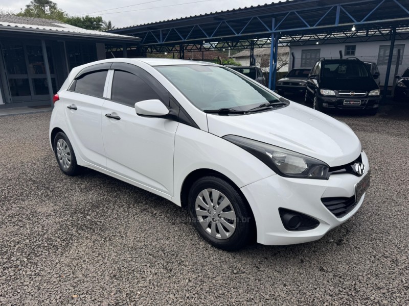 HB20 1.0 COMFORT PLUS 12V FLEX 4P MANUAL - 2013 - IGREJINHA