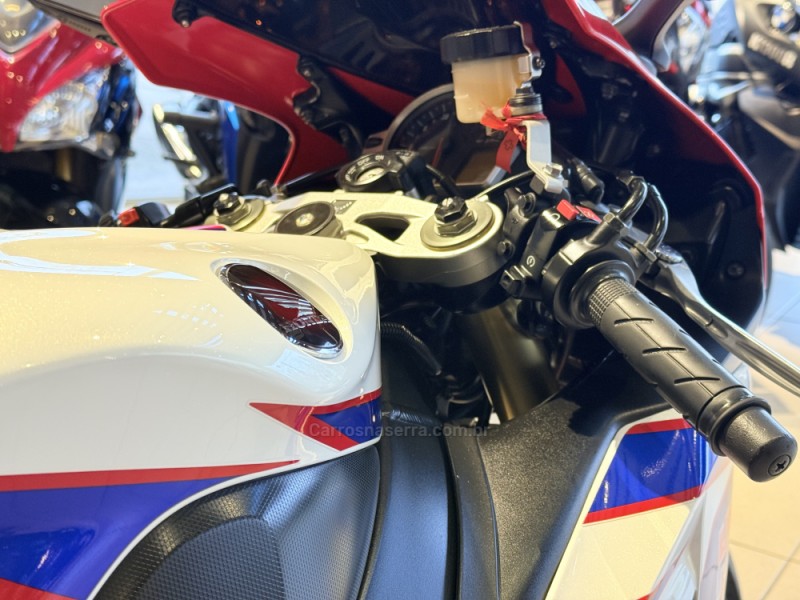 CBR 1000RR FIREBLADE - 2010 - CAXIAS DO SUL