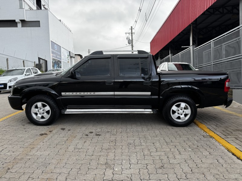 S10 2.8 EXECUTIVE 4X4 CD 12V TURBO ELECTRONIC INTERCOOLER DIESEL 4P MANUAL - 2010 - FELIZ