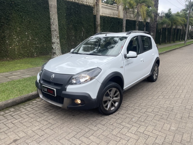 sandero 1.6 stepway 8v flex 4p manual 2014 caxias do sul