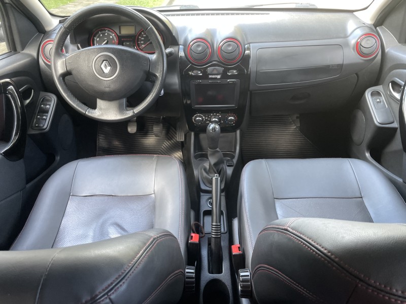 SANDERO 1.6 STEPWAY 8V FLEX 4P MANUAL - 2014 - CAXIAS DO SUL