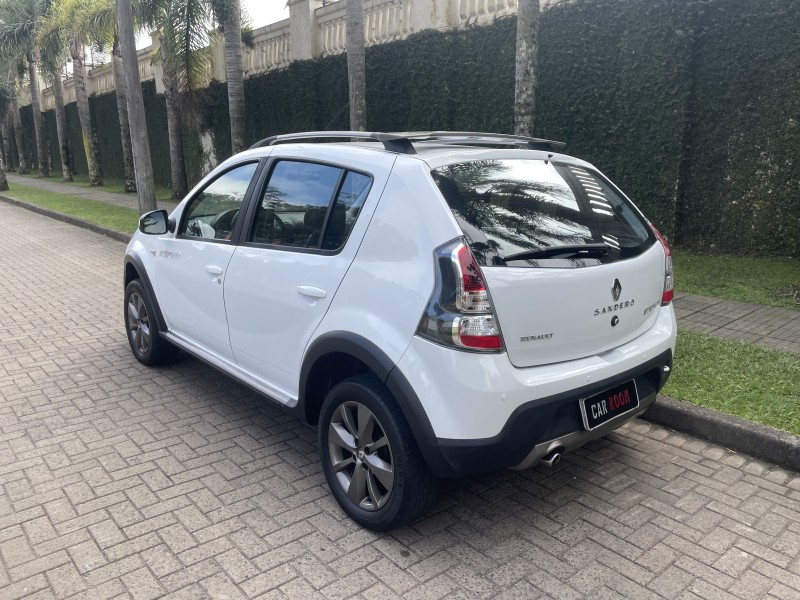 SANDERO 1.6 STEPWAY 8V FLEX 4P MANUAL - 2014 - CAXIAS DO SUL