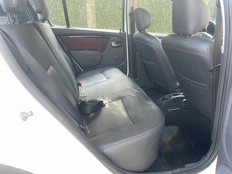 SANDERO 1.6 STEPWAY 8V FLEX 4P MANUAL - 2014 - CAXIAS DO SUL