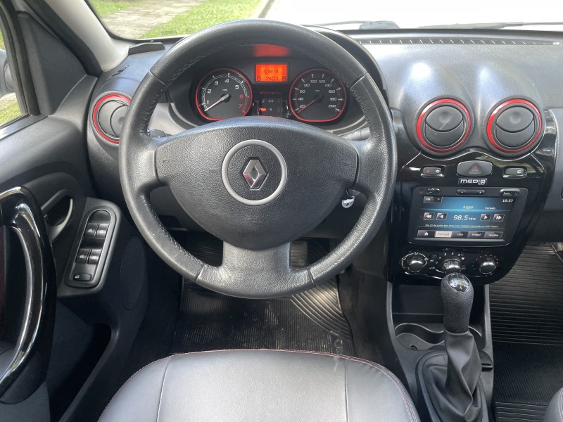 SANDERO 1.6 STEPWAY 8V FLEX 4P MANUAL - 2014 - CAXIAS DO SUL