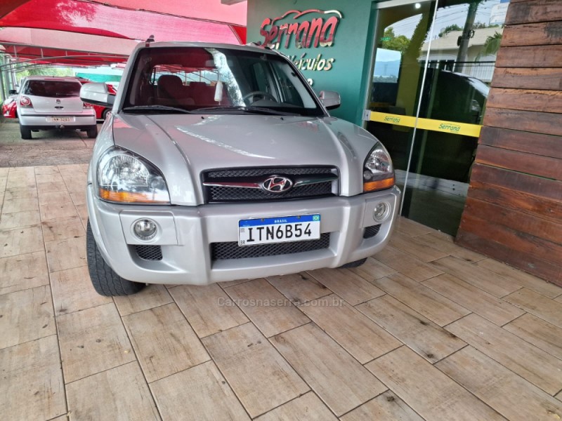TUCSON 2.0 MPFI GLS 16V 143CV 2WD GASOLINA 4P AUTOMÁTICO - 2014 - DOIS IRMãOS