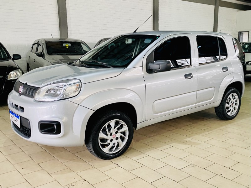uno 1.0 evo attractive 8v flex 4p manual 2015 caxias do sul