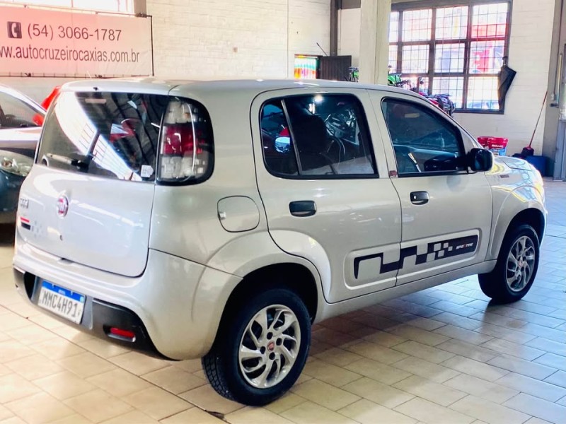 UNO 1.0 EVO ATTRACTIVE 8V FLEX 4P MANUAL - 2015 - CAXIAS DO SUL