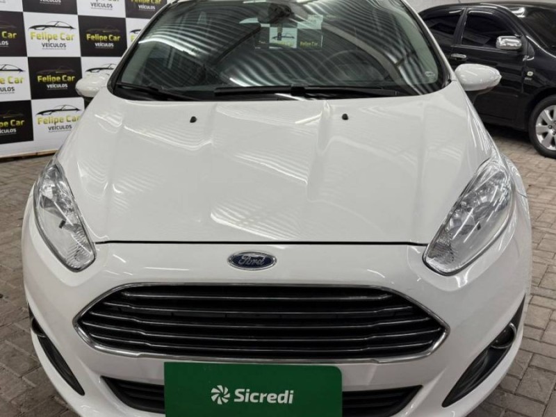 FIESTA 1.6 TITANIUM PLUS HATCH 16V FLEX 4P AUTOMÁTICO - 2014 - CAXIAS DO SUL