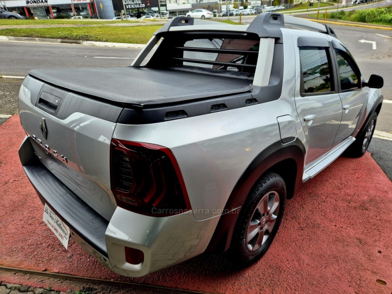 DUSTER OROCH 1.6 16V FLEX DYNAMIQUE 4P MANUAL - 2016 - FARROUPILHA