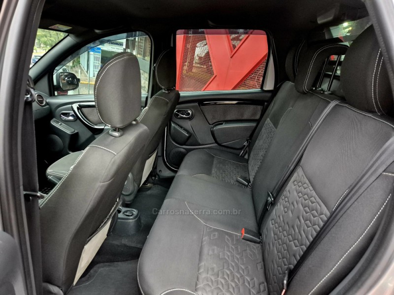 DUSTER OROCH 1.6 16V FLEX DYNAMIQUE 4P MANUAL - 2016 - FARROUPILHA