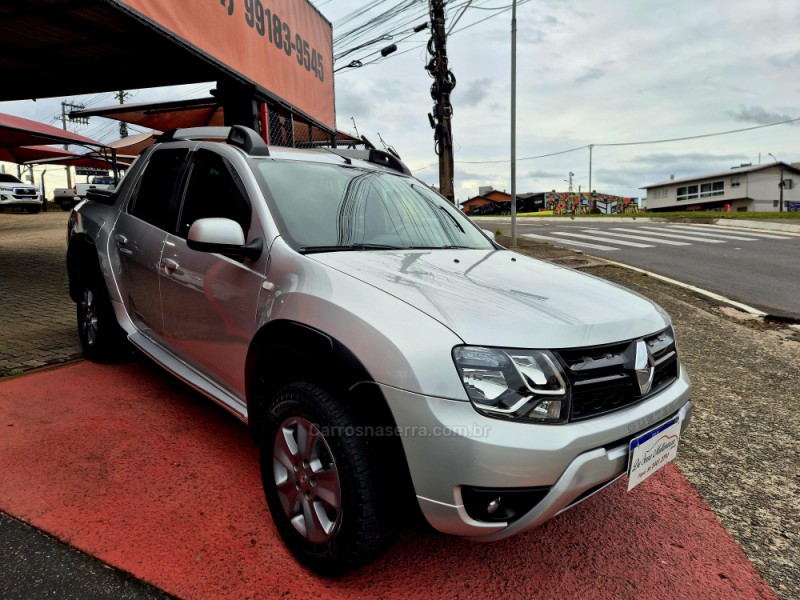 DUSTER OROCH 1.6 16V FLEX DYNAMIQUE 4P MANUAL - 2016 - FARROUPILHA