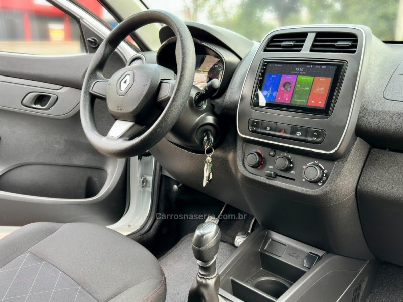 KWID 1.0 12V SCE FLEX ZEN MANUAL - 2022 - NOVO HAMBURGO