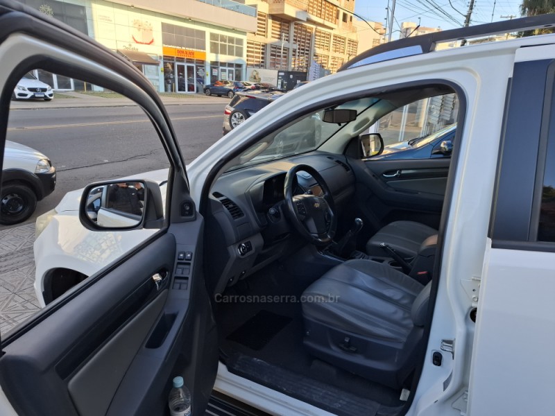 S10 2.4 LTZ 4X2 CD 8V FLEX 4P MANUAL - 2013 - CAXIAS DO SUL