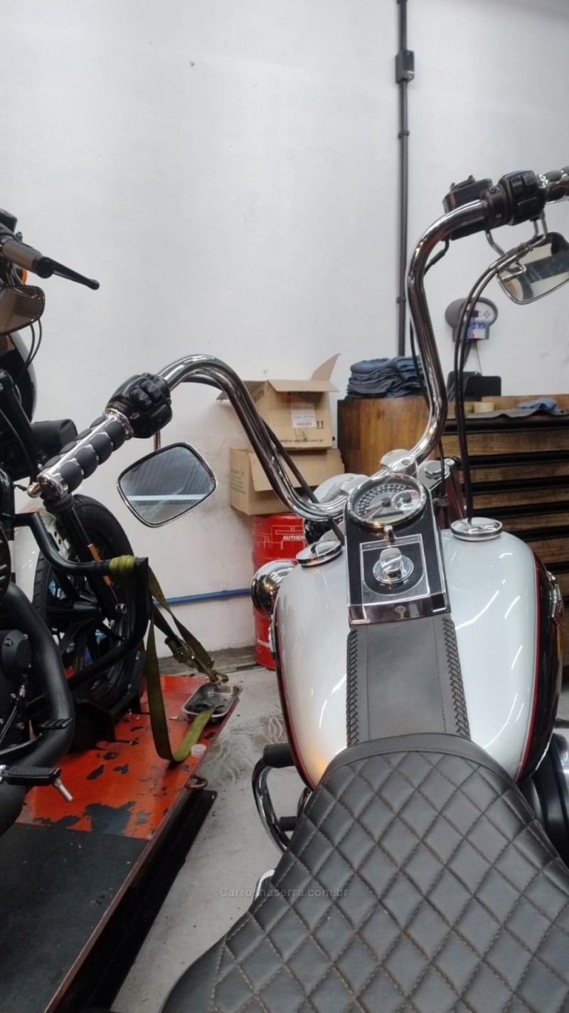 SOFTAIL DELUXE - 2015 - CAXIAS DO SUL