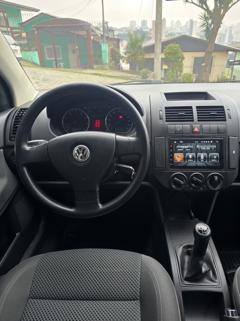 POLO 1.6 MI SPORTLINE 8V FLEX 4P MANUAL - 2009 - CAXIAS DO SUL