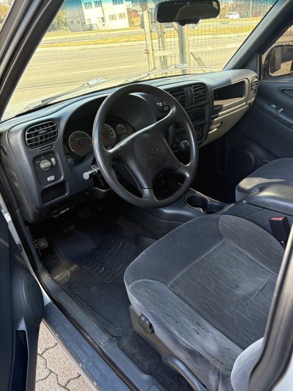 S10 2.8 DLX 4X4 CD 12V TURBO INTERCOOLER DIESEL 4P MANUAL - 2004 - FARROUPILHA