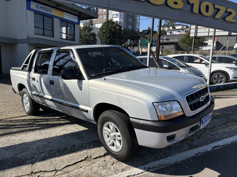 S10 2.8 DLX 4X4 CD 12V TURBO INTERCOOLER DIESEL 4P MANUAL - 2004 - FARROUPILHA