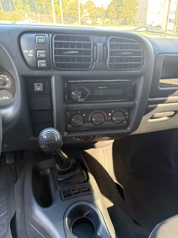 S10 2.8 DLX 4X4 CD 12V TURBO INTERCOOLER DIESEL 4P MANUAL - 2004 - FARROUPILHA