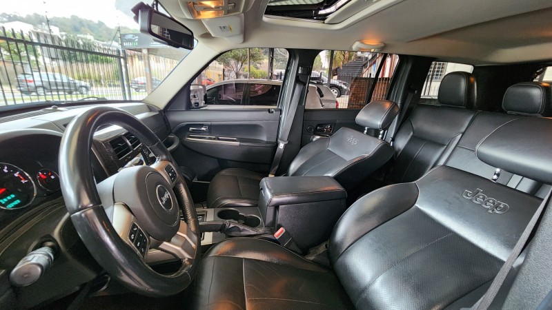 CHEROKEE 3.7 LIMITED 4X4 V6 12V GASOLINA 4P AUTOMÁTICO - 2011 - CAXIAS DO SUL