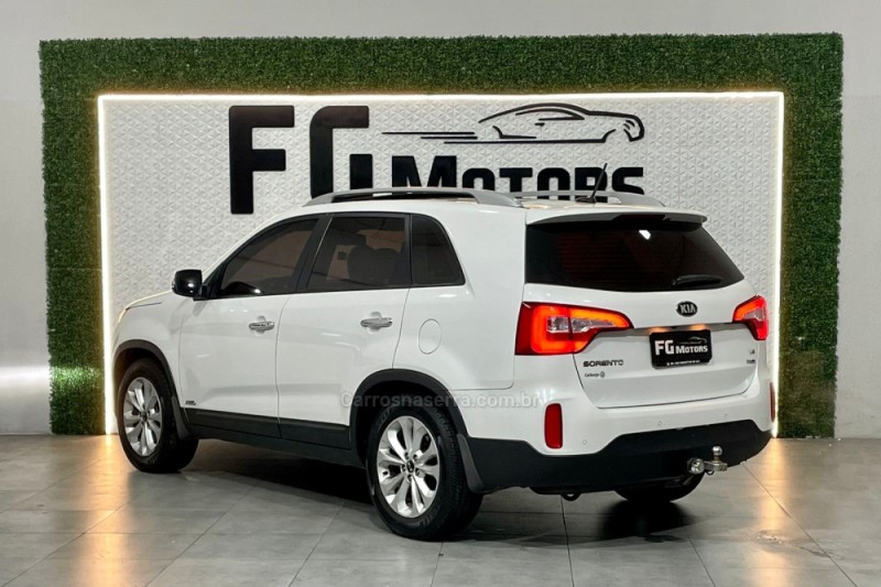 SORENTO 3.5 4X4 V6 24V GASOLINA 4P AUTOMÁTICO - 2014 - NOVO HAMBURGO