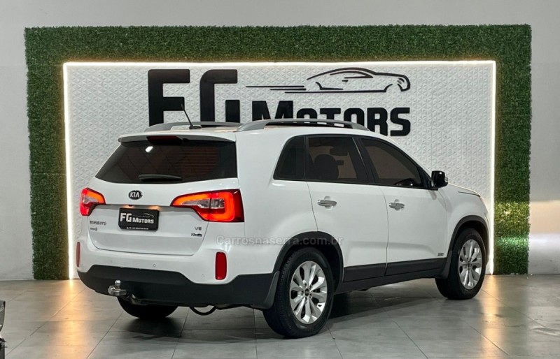 SORENTO 3.5 4X4 V6 24V GASOLINA 4P AUTOMÁTICO - 2014 - NOVO HAMBURGO
