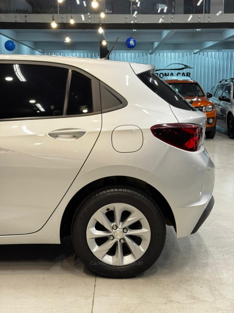 ONIX 1.0 LT 12V FLEX 4P MANUAL - 2021 - CAXIAS DO SUL