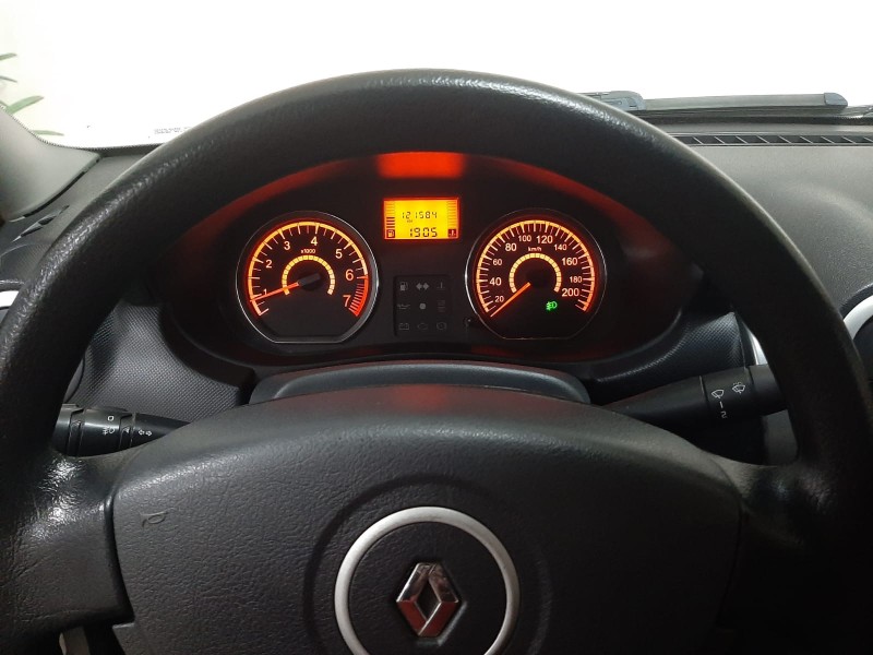 LOGAN 1.6 EXPRESSION 8V FLEX 4P MANUAL - 2011 - CAXIAS DO SUL
