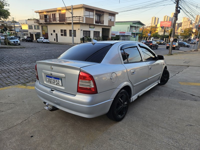 ASTRA 1.8 MPFI MILLENIUM II SEDAN 8V GASOLINA 4P MANUAL - 2001 - CAXIAS DO SUL