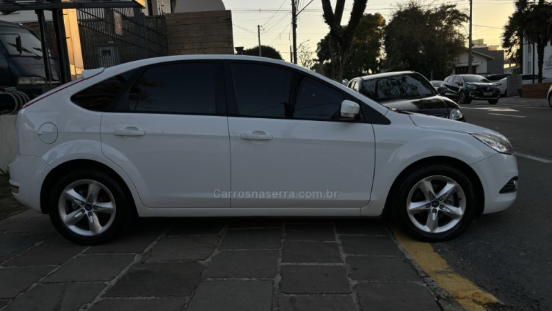 FOCUS 1.6 SE 16V FLEX 4P MANUAL - 2012 - BENTO GONçALVES