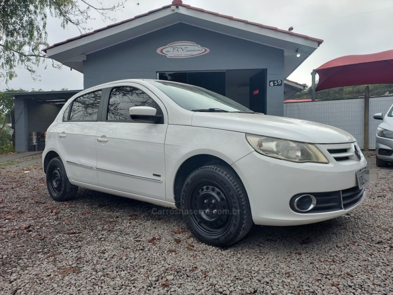 GOL 1.0 MI 8V FLEX 4P MANUAL G.V - 2010 - CARLOS BARBOSA