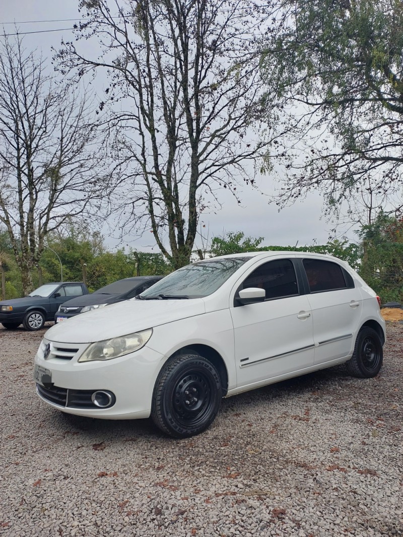 GOL 1.0 MI 8V FLEX 4P MANUAL G.V - 2010 - CARLOS BARBOSA