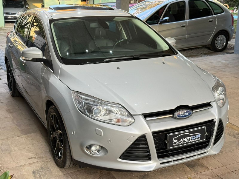 FOCUS 2.0 TITANIUM PLUS HATCH 16V FLEX 4P AUTO - 2015 - FARROUPILHA